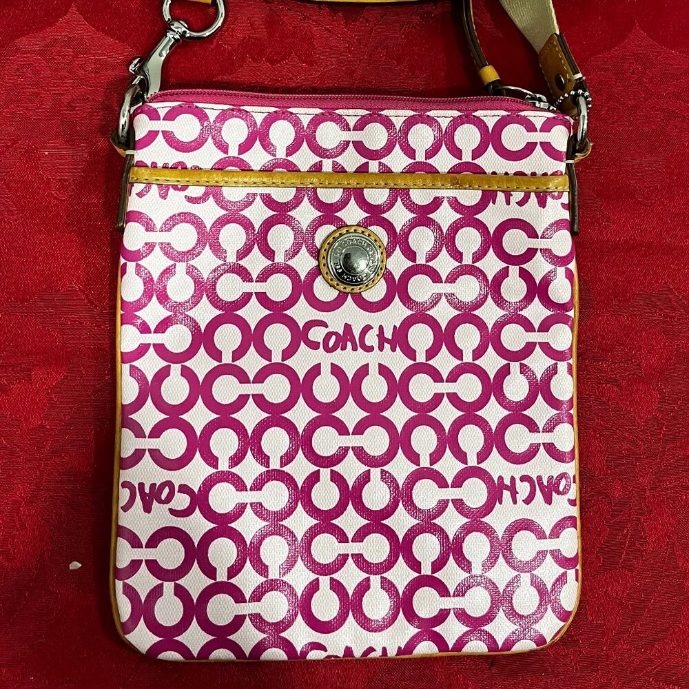 Coach No. J0826-42420 Pink Crossbody